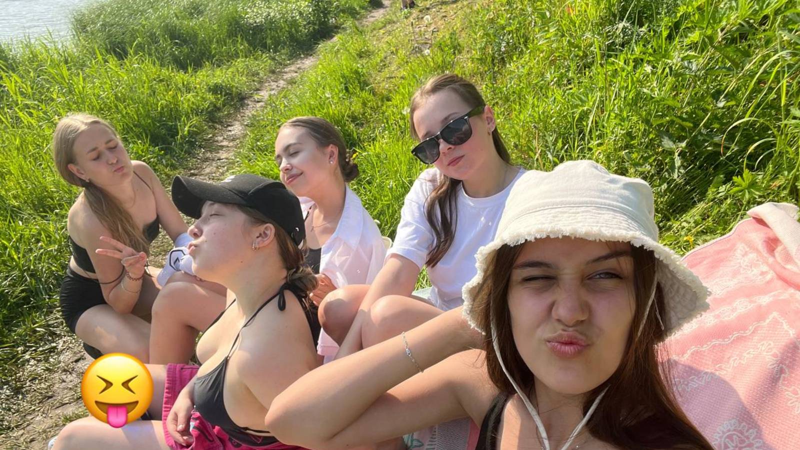 на море!!!!! смотреть онлайн