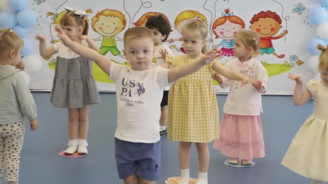 Игра для ясельной группы Бабочки смотреть онлайн