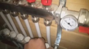 Расходомеры на коллекторе тёплого пола.