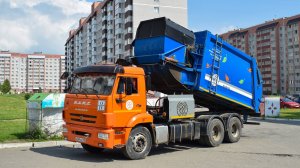 Мусоровоз МК-4554-08 на шасси КамАЗ-65115-50 (В 249 АА 122). / KAMAZ garbage truck.