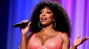 Донна Саммер - Горячая штучка 15-06-2025