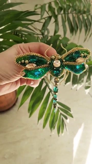 Любимица у покупателей Вышила очередной заказ #handmade #украшенияназаказ #украшенияручнойработы смотреть онлайн