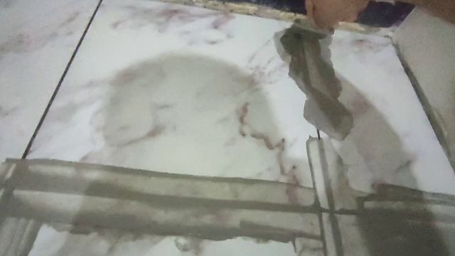 Как затирать швы на плитке все этапы от А до Я. Как затирать плитку на полу своими руками. смотреть онлайн