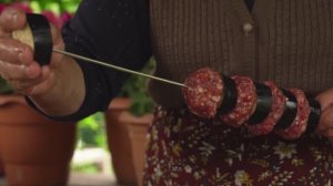 Kənd Həyatı. Первый весенний урожай чеснока. Кебаб из баклажанов и говядины по-деревенски