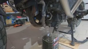 Обзор мотоцикла Zontes 703F. Замена масла и ТО-1 на пробеге 1000 км