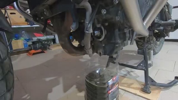 Обзор мотоцикла Zontes 703F. Замена масла и ТО-1 на пробеге 1000 км