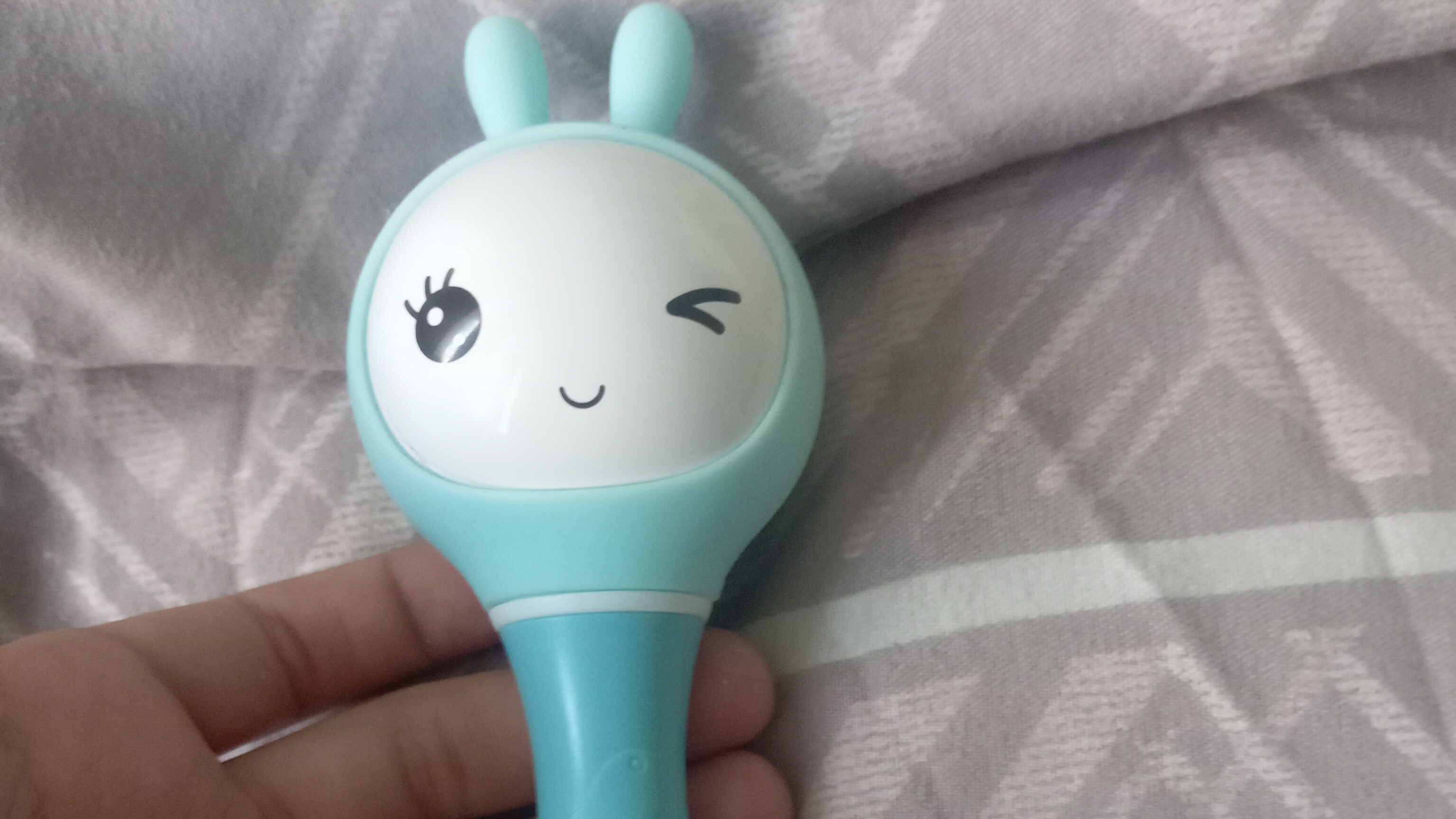 разоблачение на популярного зайчика