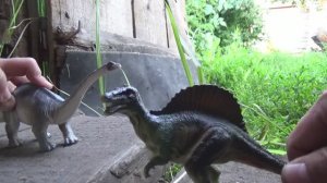 Динозавры топят баню игрушки динозавры.Мультик про динозавров.Смех видео. Видео для детей