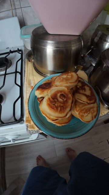 ВКУСНЫЕ ОЛАДЬИ И ЧЕБУПЕЛИ С ПОМАЗУХОЙ РАЗНОЙ / 12. 06. 2025 смотреть онлайн