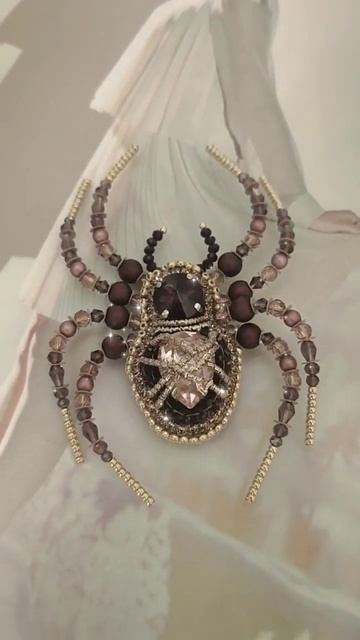 Как сделать брошь Паук. Видео на канале #handmade #украшенияназаказ #украшениясвоимируками смотреть онлайн