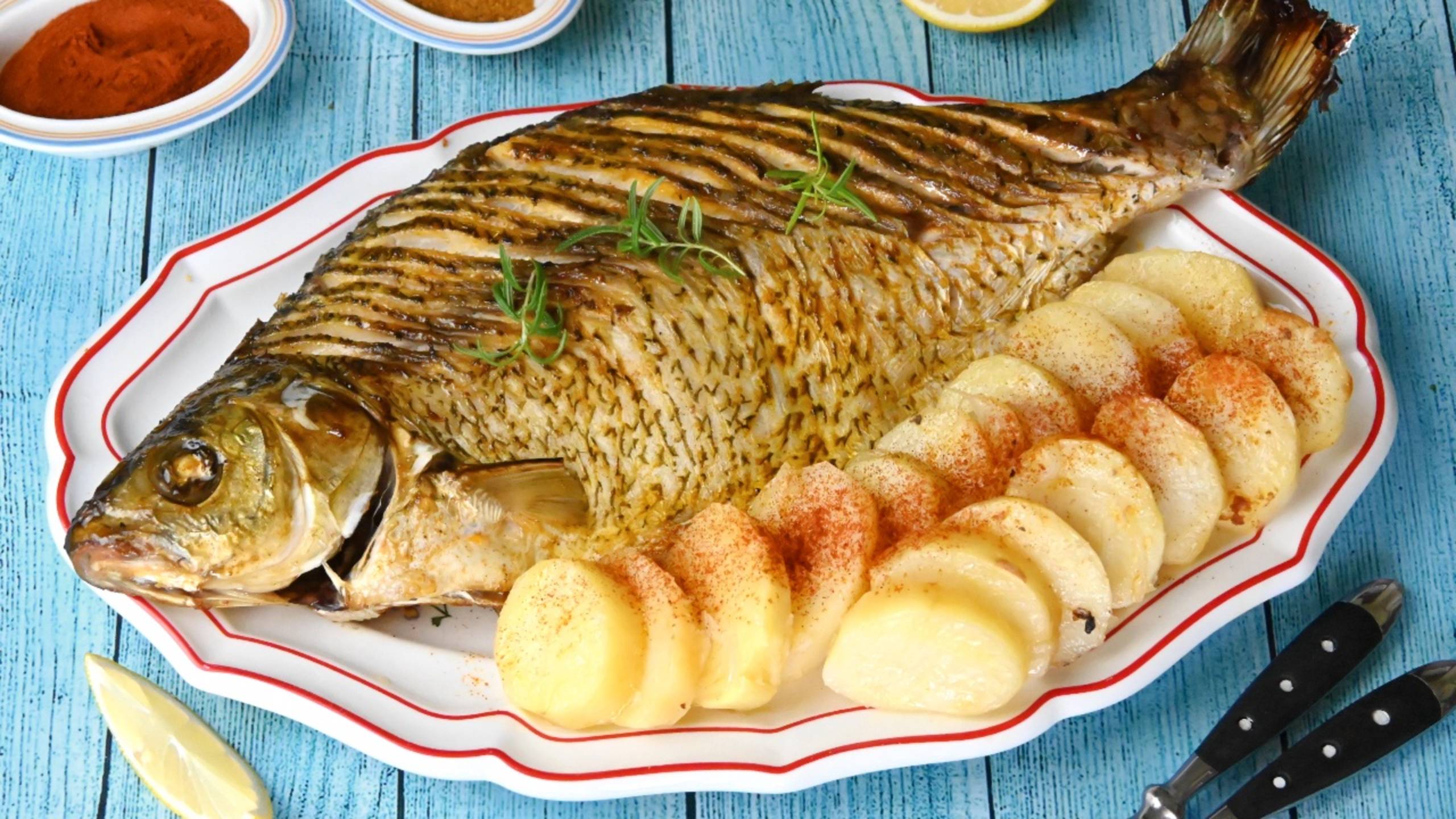 Лещ в духовке целиком, рецепт запекания в фольге смотреть онлайн