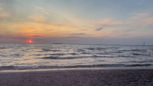 Закат на Финском заливе 14.06.2025 смотреть онлайн