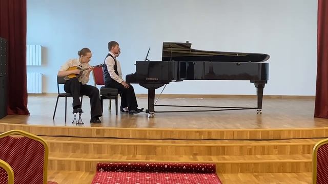 Русская народная песня "Гори гори моя звезда". Исполняет Татьяна Казанцева и Антон Хазипов. смотреть онлайн