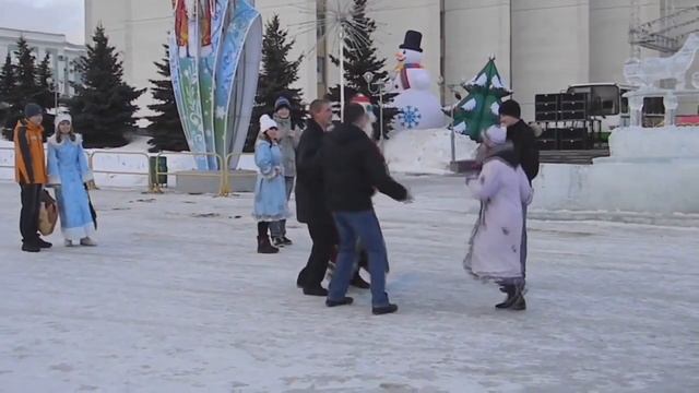 Дед Мороз и снегурочка #63 смотреть онлайн