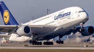 New York JFK - 130 Planes in 1 Hour !  TWA Hotel Rooftop ⧸ Rush Hour, Huge traffic Plane Spotting