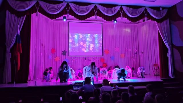 Пришкольный лагерь 2025 школа 8 Закрытие смены Танцы #вожатые#дети #АйСофия #пришкольныйлагерь #лет смотреть онлайн