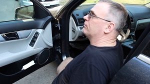 Как разблокировать руль: решение проблемы с блокиратором руля