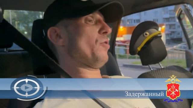 Новокузнецкие полицейские благодаря гражданам задержали таксиста, управлявшего автомобилем смотреть онлайн