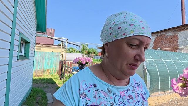 Значит, так надо. Вскрылись косяки строителей. смотреть онлайн