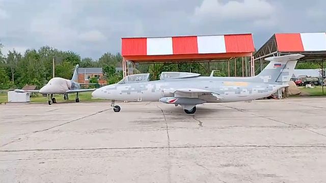 Рулёжка L29 Аэродром Орешково смотреть онлайн