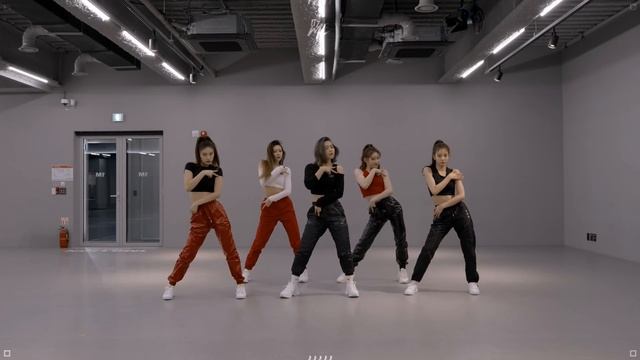 ITZY "Wannabe" Dance Practice смотреть онлайн