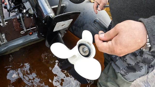 Замена лодочного винта на примере PARSUN 9.9!