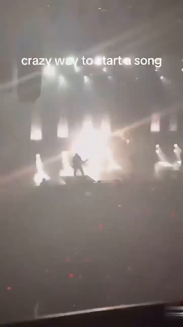 The CRAZIEST Way to Start a Song! (You've Never Seen This Before) смотреть онлайн