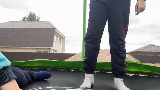 Я на батуте! смотреть онлайн