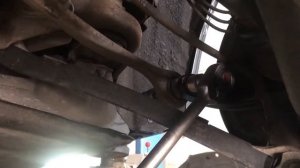 Замена задних рычагов схождения на Mercedes-Benz w221