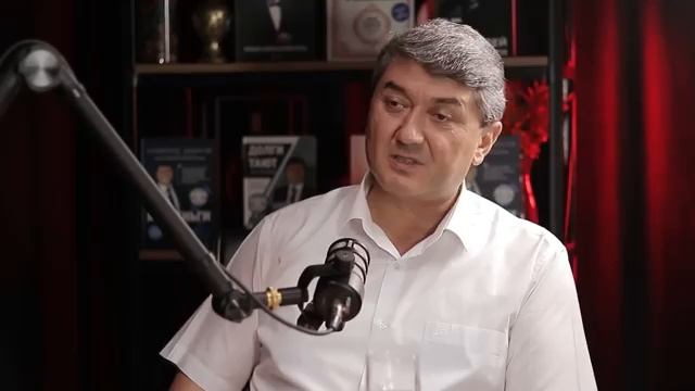 Как добиться успеха с нуля? История настоящих лидеров! смотреть онлайн