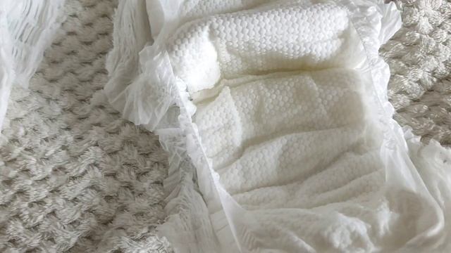 Тест-обзор трусиков линейки комфорт размер 4L. Huggies, Pampers, 365дней, ëkitto, Manuoki смотреть онлайн