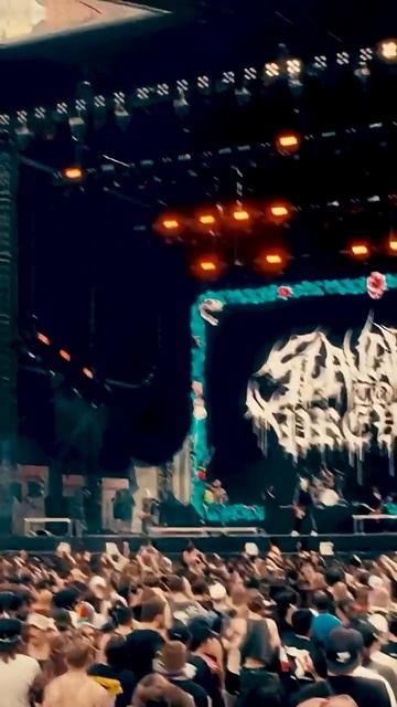 Warped Tour Went INSANE Yesterday… Can You Top It Today? смотреть онлайн