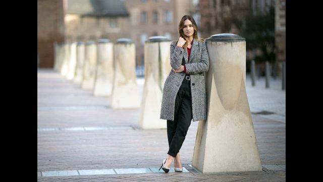 чужие (города, автор Павлова Ольга, стихи,музыка(суно),монтаж, ЛЮБЛЮ БРОДИТЬ ПО ЧУЖИМ ГОРОДАМ смотреть онлайн