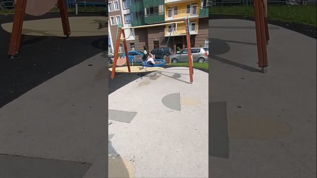 КАК Aminka сходила в магазин и на детскую площадку