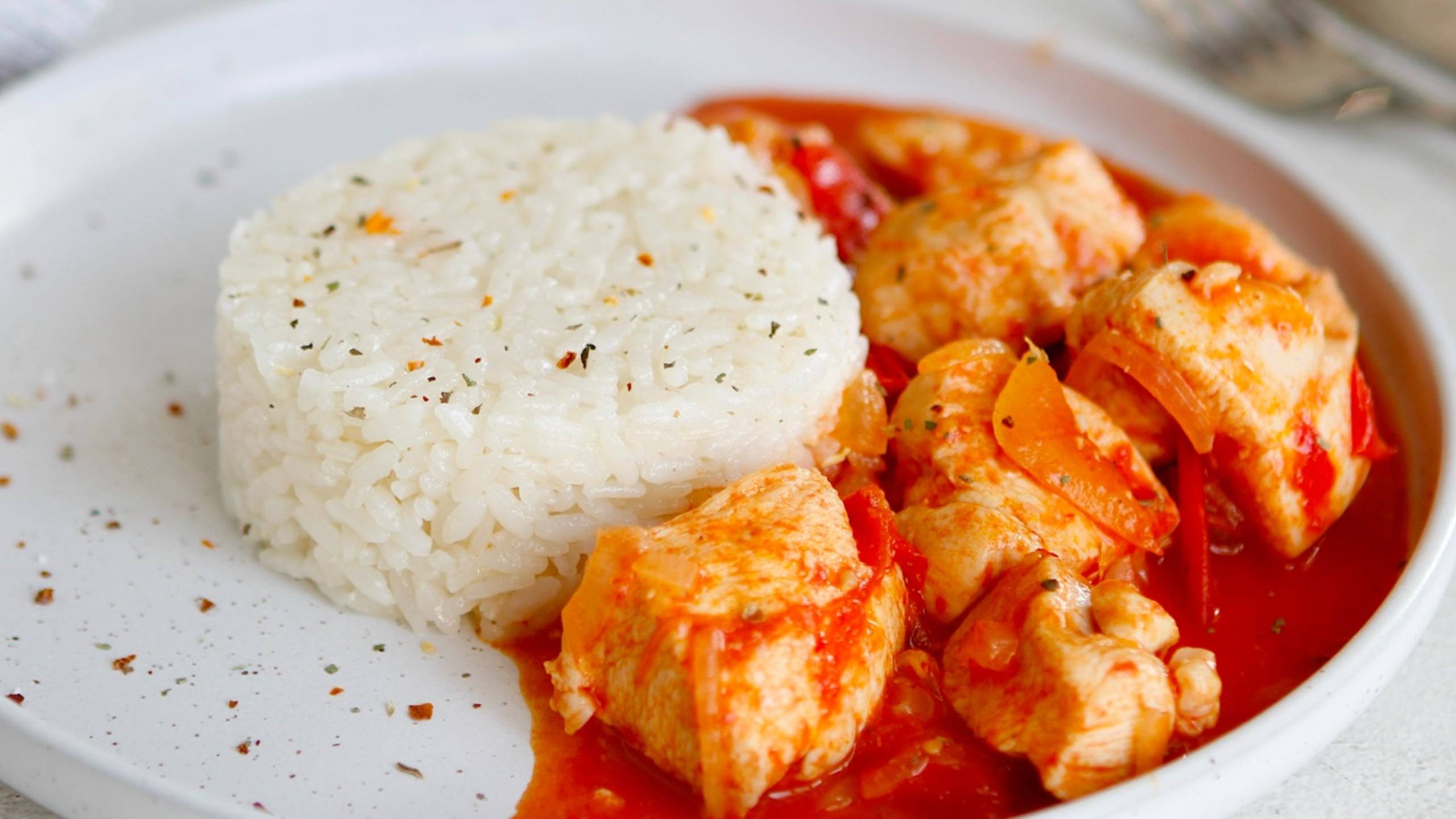 Курица с помидорами и сыром в мультиварке смотреть онлайн