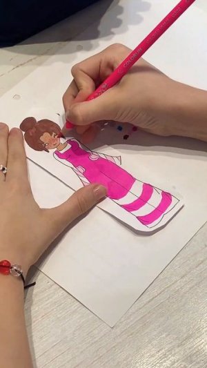 Продолжаю раскрашивать девочек #art #diy #asmr #music