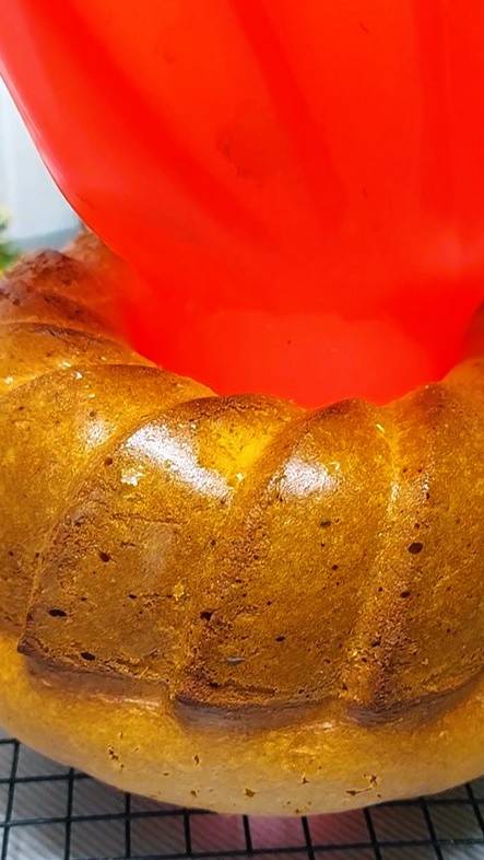 ЖЕНА МУЖА УЧИТ