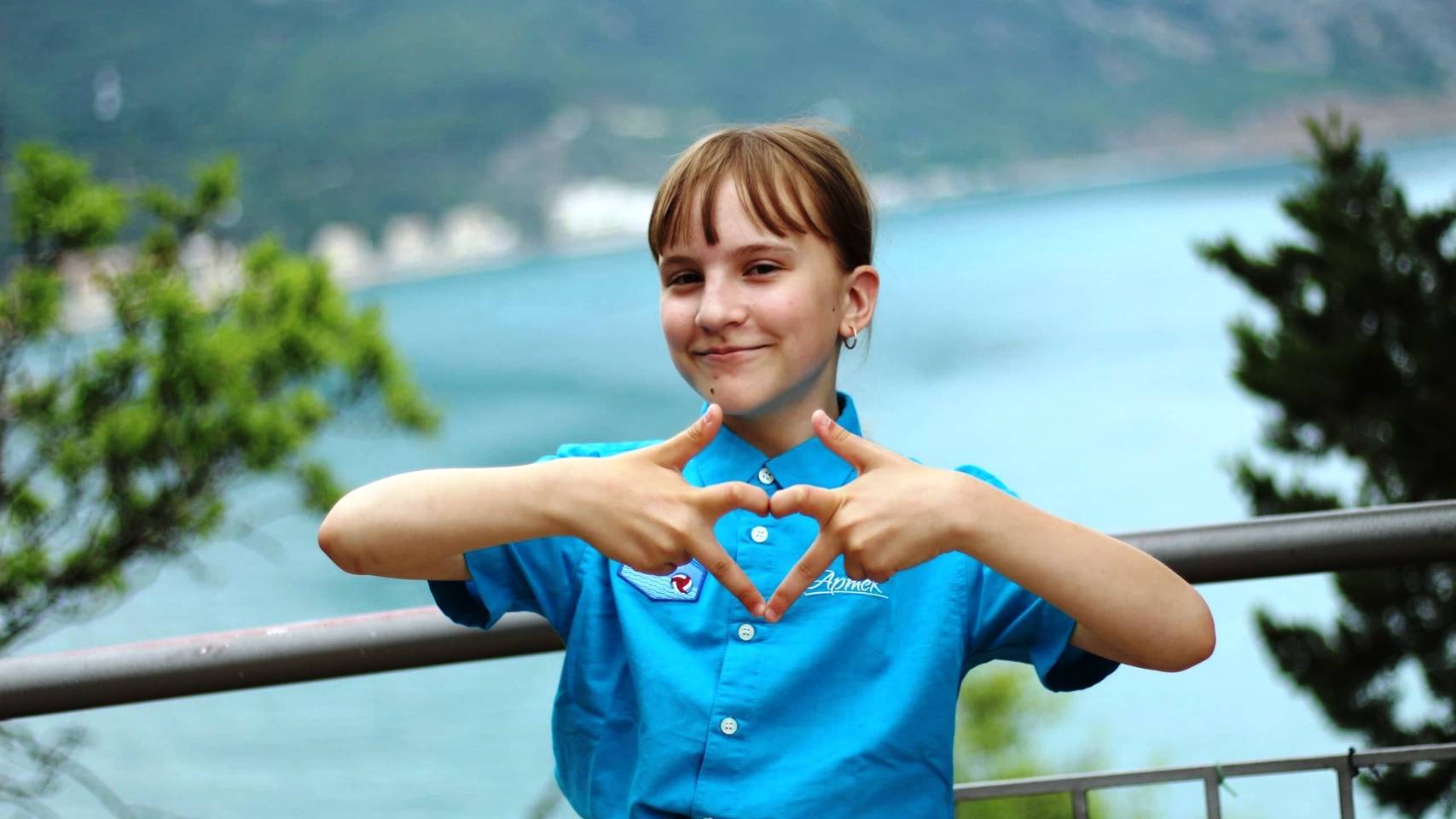 Сальви Монасыпова "Это Артек!" (Музыка и слова Ирины Скибиной) смотреть онлайн