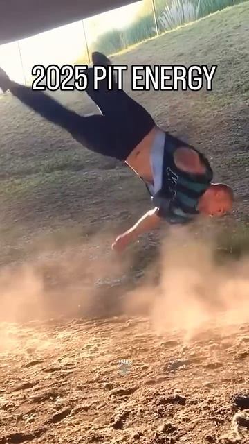 Top Metal Expert Reveals Best Dance Tracks of 2025 смотреть онлайн