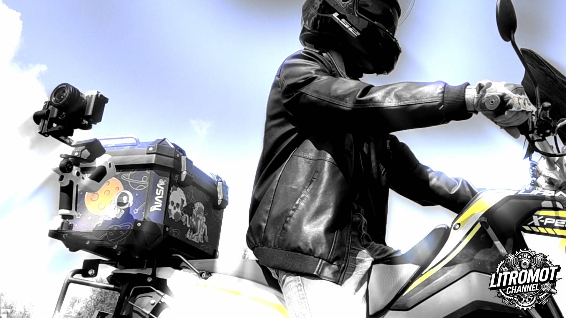 Стабилизатор камеры на мотоцикл FeiyuTech SCORP Mini 2