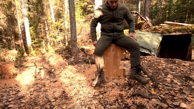 ДОМ ПОД ЗЕМЛЕЙ своими РУКАМИ, РЫСЬ ПРИШЛА к порогу, ЛЕСНАЯ КУХНЯ смотреть онлайн