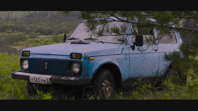 Нива 80-х годов. Ещё едет