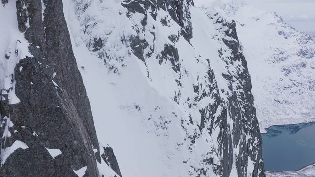 Introducing The Locator Series - Armada Fall Winter 2022 смотреть онлайн