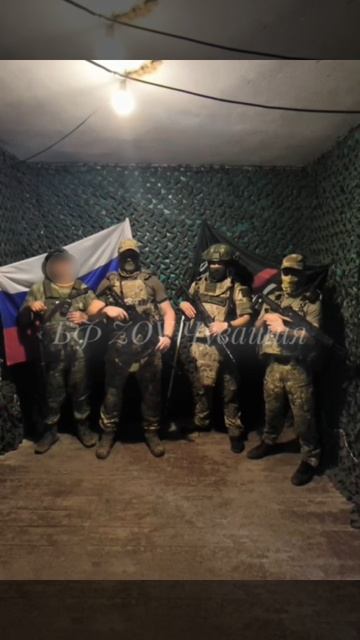 Поздравление с Днём России с Луганска от парней 27-го гвардейского артиллерийского полка смотреть онлайн