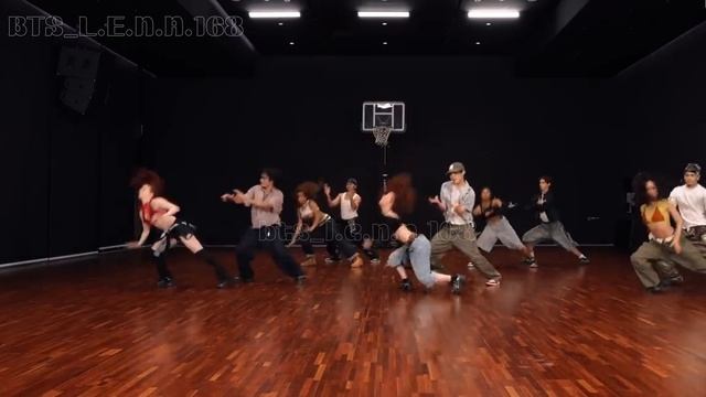 Хореография к песне "Killin lt Girl" J-Hope смотреть онлайн