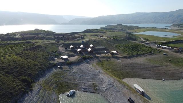 ГЛЭМПИНГ ОСТРОВ смотреть онлайн