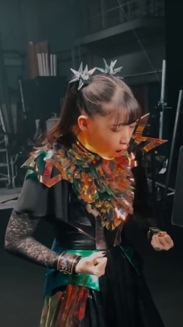 You Decide Who Won! BABYMETAL Collab 24H Left! смотреть онлайн