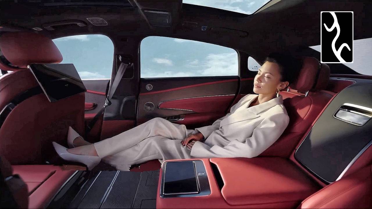 Как работает уникальная подвеска Yangwang U7? Обзор премиум седана смотреть онлайн