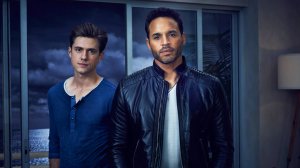 Сериал Грейсленд - 1 сезон 1 серия / Graceland