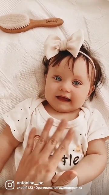 Заглядывай к нам на канал этой малышки там очень много смотреть онлайн